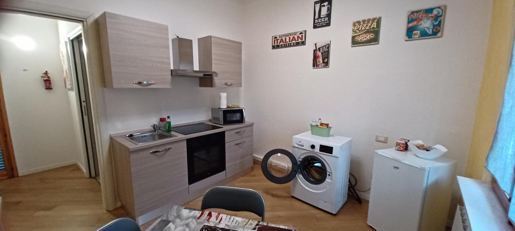 Апартаменты Maruffi 17 Zona Clinica Bilocali Пьяченца Номер фото