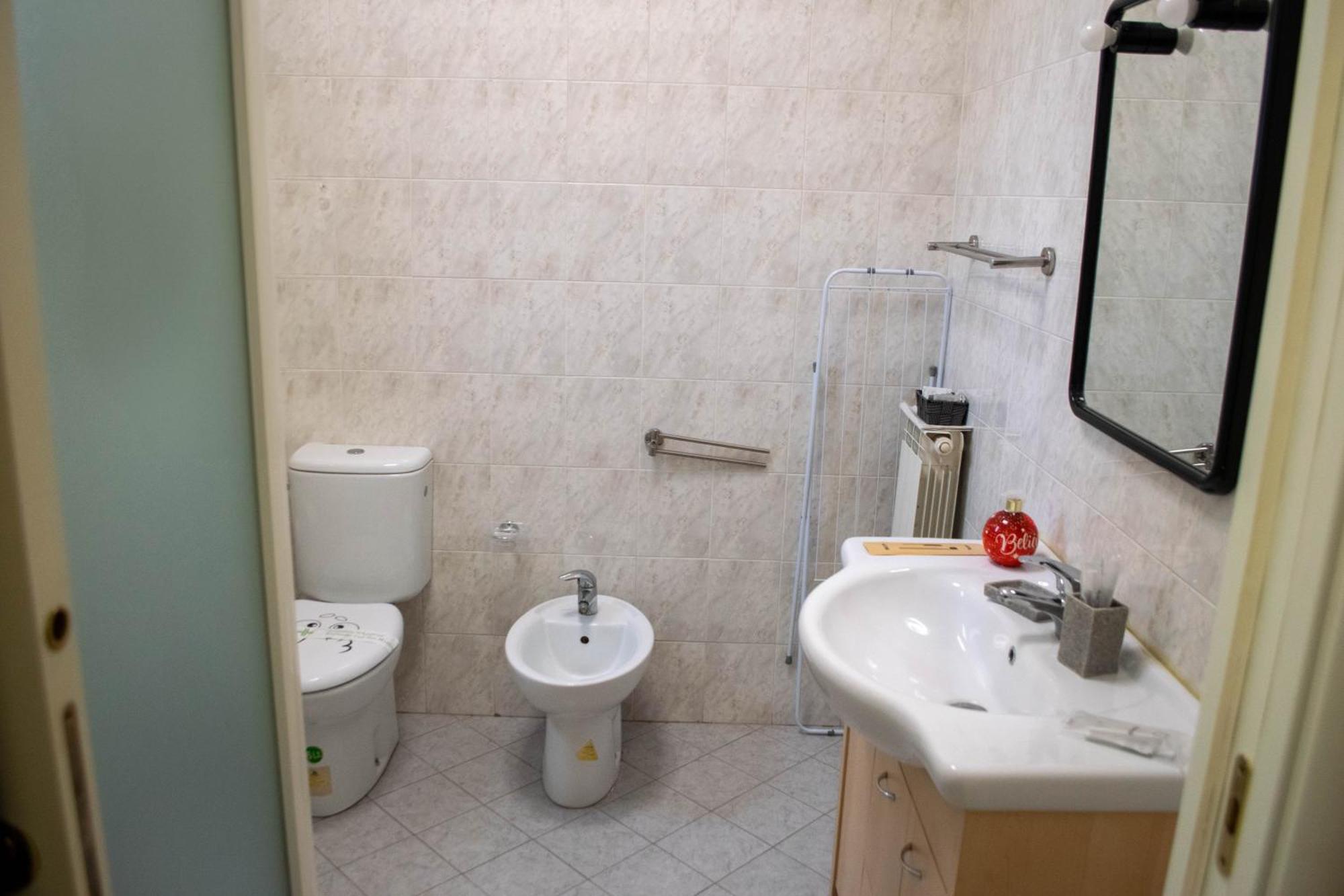 Апартаменты Maruffi 17 Zona Clinica Bilocali Пьяченца Экстерьер фото